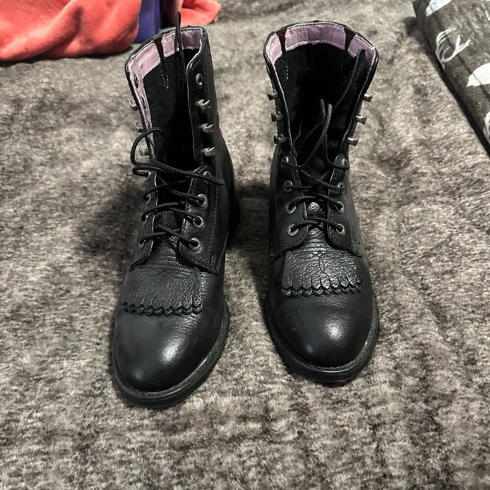 NWOT Authentic Women's Ariat Lace Up/Roper style boots sz 7